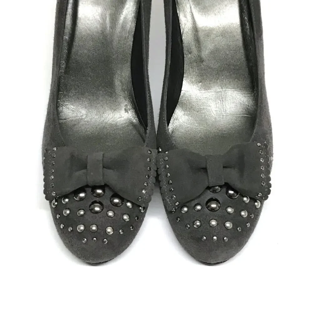 STUART WEITZMAN Gray Suede Leather Studded Pumps Heels with Bows 8N Y2K